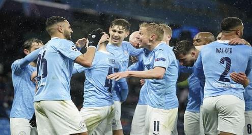 الدفاع يأتي أولاً.. بطل موقعة السيتي وباريس ليس محرز